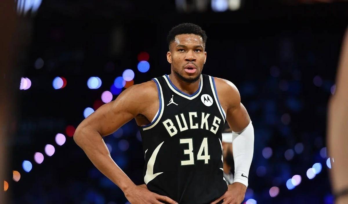 开云体育sports-密尔沃基雄鹿迎NBA季后赛关键赛；加时末段更衣室发声；态度坚定；身体对抗强度拉满的简单介绍-开云体育sports